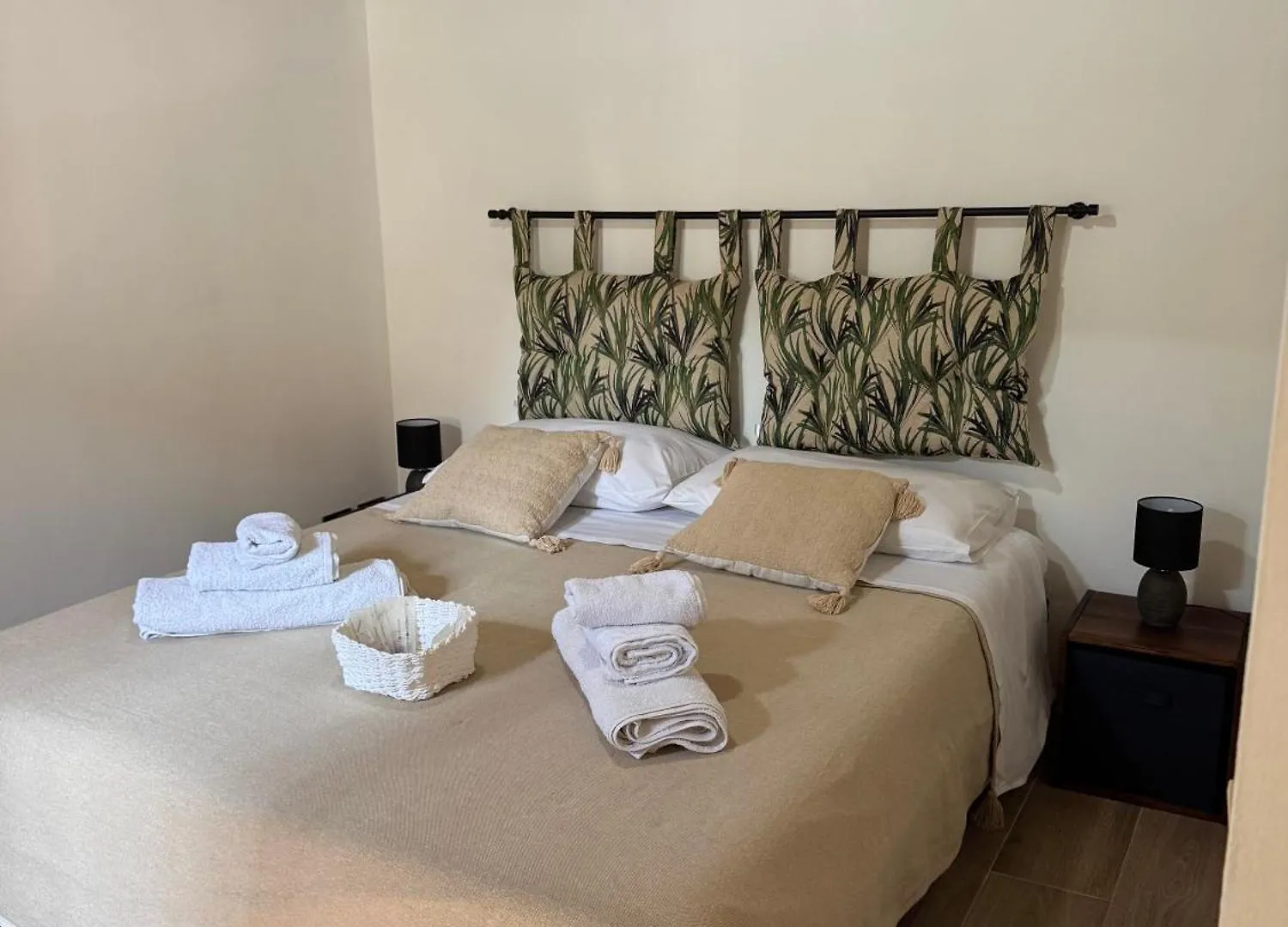 Moro House Apartment Sferracavallo 0*,  Italy